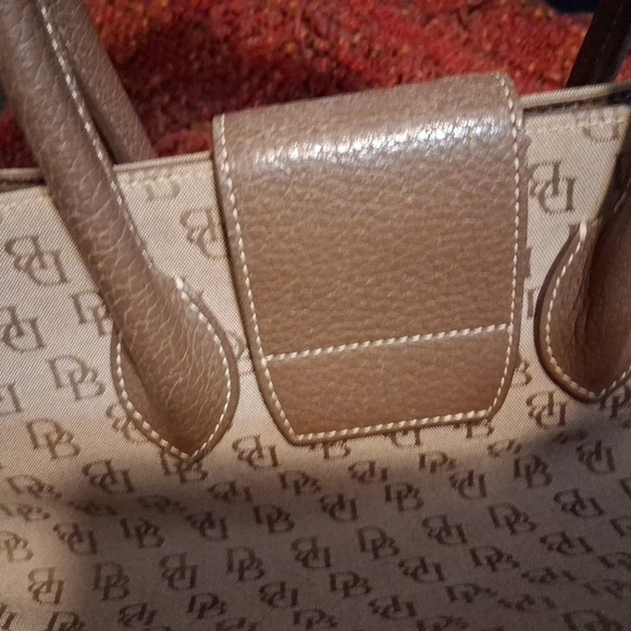 Dooney & Bourke Shoulder Tote Bag - Picture 9 of 16